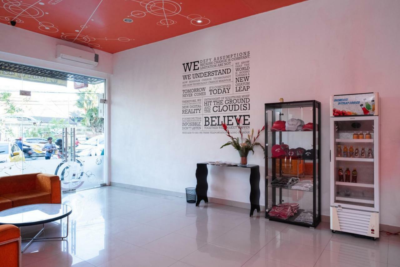 Hotel Reddoorz @ Pelita Raya Rappocini Macasar Exterior foto