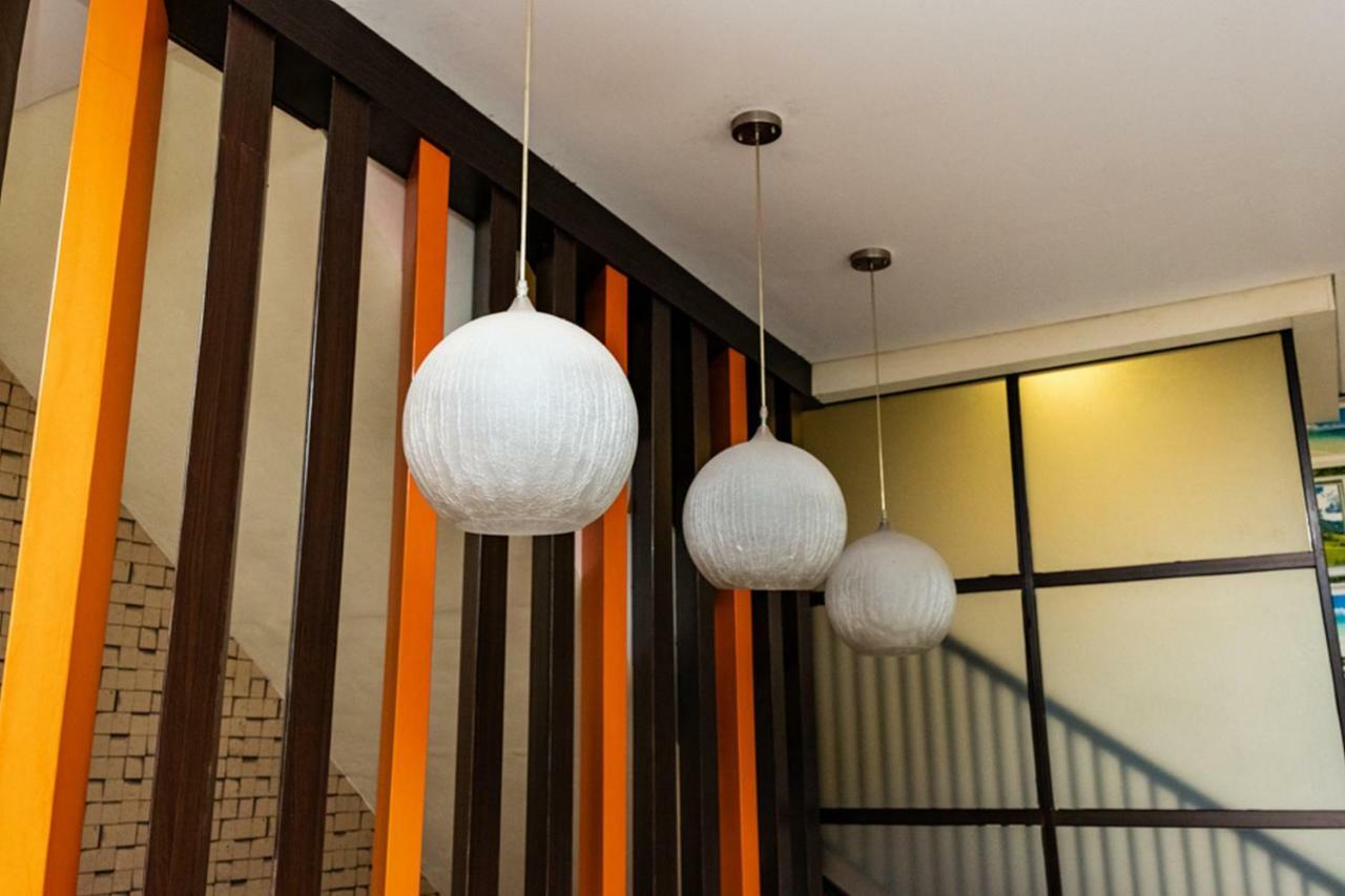 Hotel Reddoorz @ Pelita Raya Rappocini Macasar Exterior foto