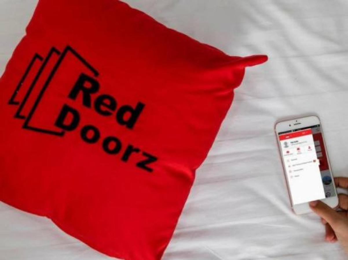 Hotel Reddoorz @ Pelita Raya Rappocini Macasar Exterior foto