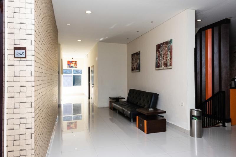 Hotel Reddoorz @ Pelita Raya Rappocini Macasar Exterior foto